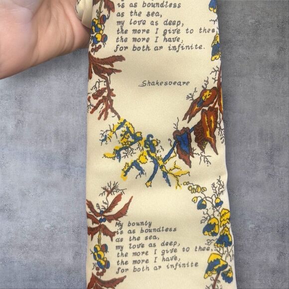 Vintage Gino Pompei Handmade Italy Tie Shakespeare Quote Novelty Floral Print - Picture 4 of 11